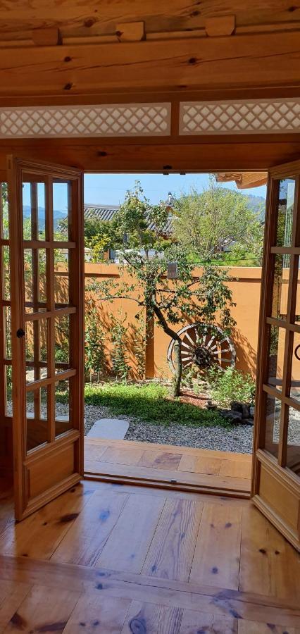 Bed and Breakfast Sieunjae Кёнджу Экстерьер фото