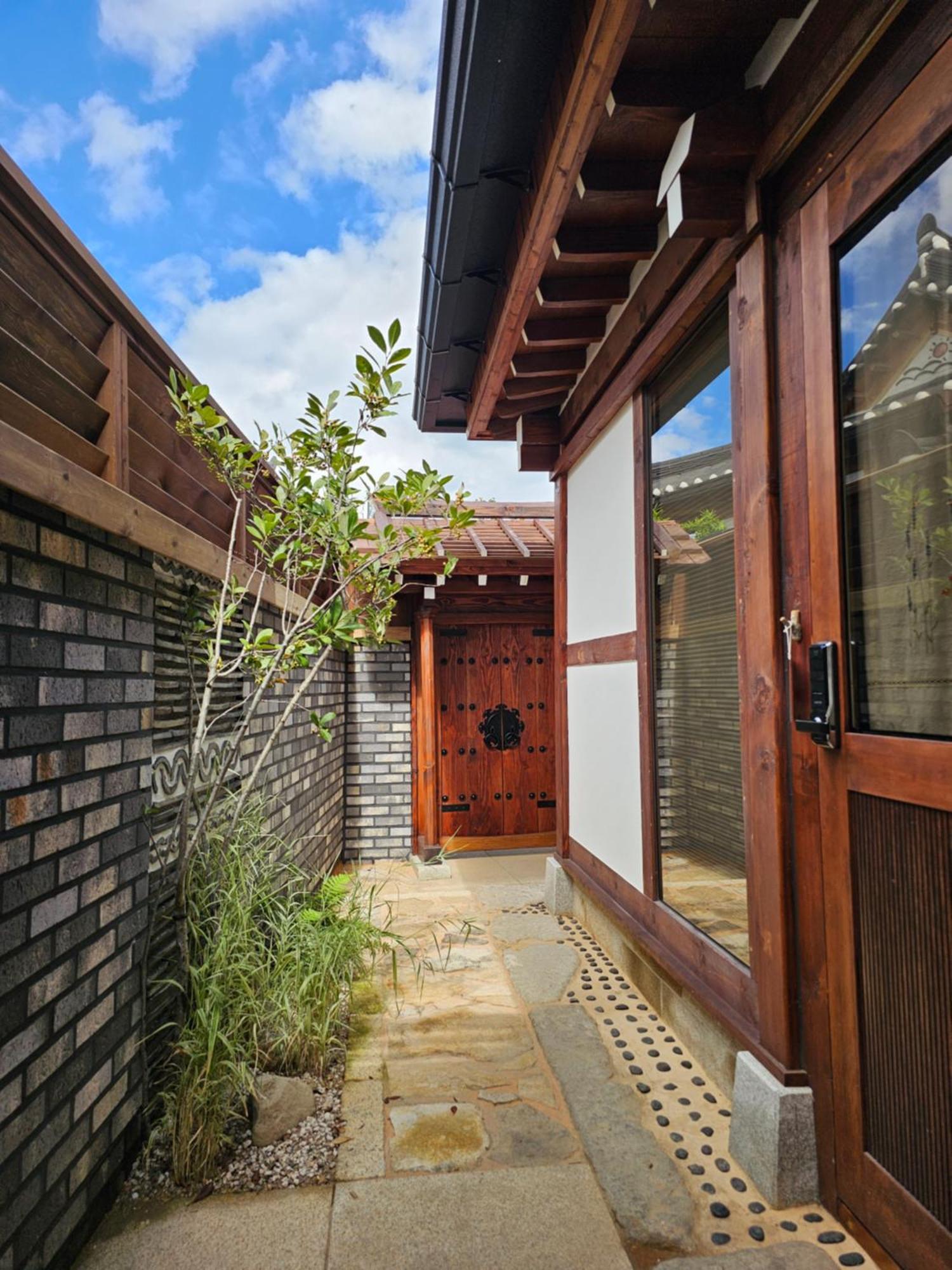 Bed and Breakfast Sieunjae Кёнджу Экстерьер фото