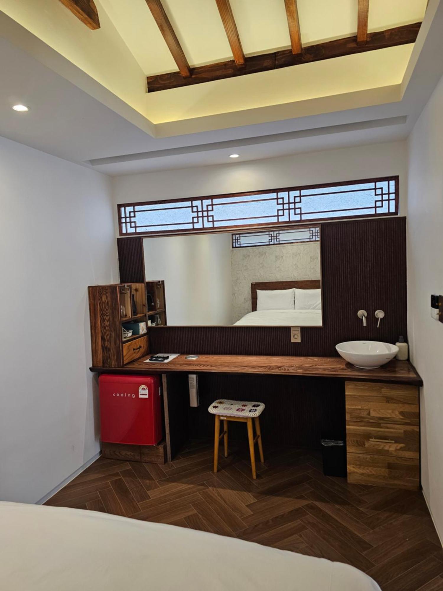 Bed and Breakfast Sieunjae Кёнджу Экстерьер фото